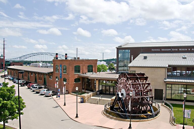 15197 National Mississippi River Museum 768x510