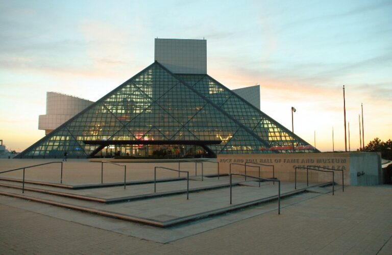 14684 Rock and Roll Hall of Fame 768x500