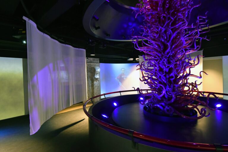 NLM Lobby 030 scaled1 768x512